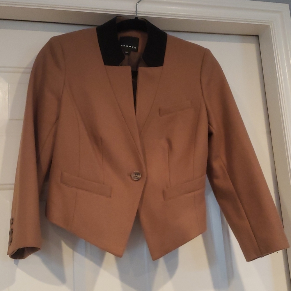 Brown and black blazer